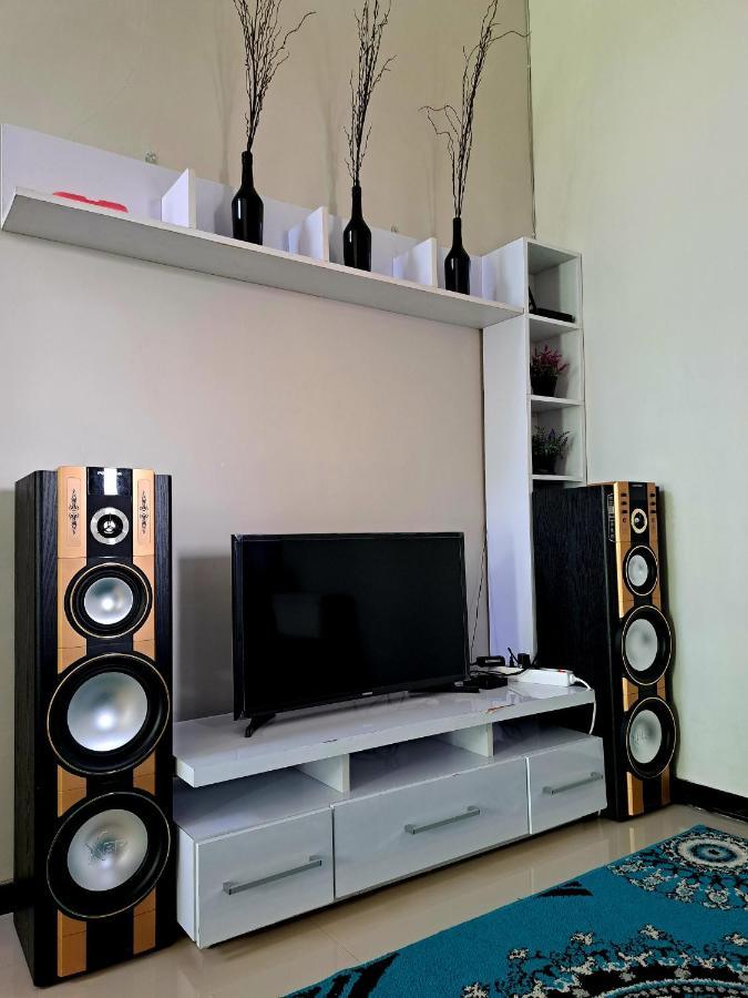 Villa Petit Tour Batu  Ngoại thất bức ảnh